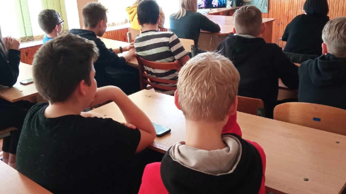 Как остановить и защититься о буллинга, кибербуллинга, преступлений против половой неприкосновенности.