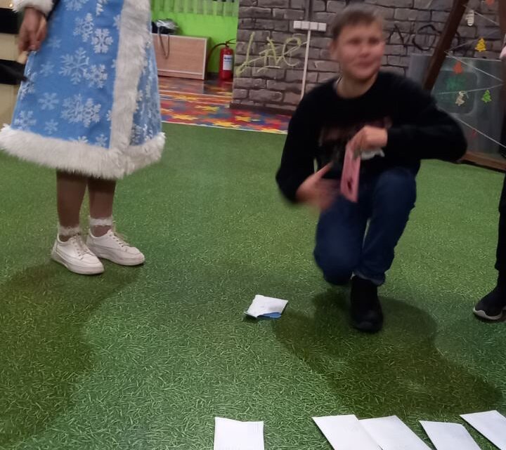 Сегодня весело и задорно встречает праздник 6″Б» класс