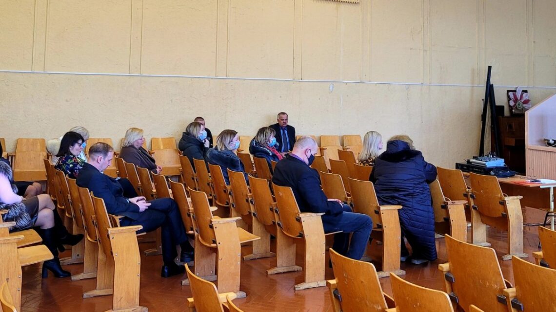 10.02.2022 в СШ 14 г.Лиды прошла встреча трудового коллектива с врачом по медицинской профилактике Центра дружественного подросткам Выдронком И.А. 10.02.2022 в СШ 14 г.Лиды прошла встреча трудового коллектива с врачом по медицинской профилактике Центра дружественного подросткам Выдронком И.А.