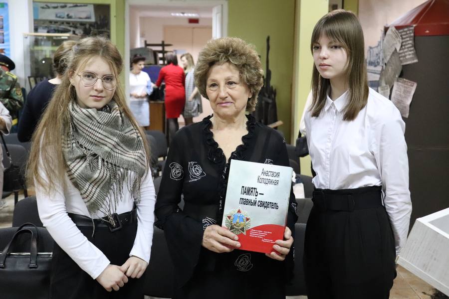 В Лидском музее открылась временная экспозиция под названием «Памятью живы» В Лидском музее открылась временная экспозиция под названием «Памятью живы»