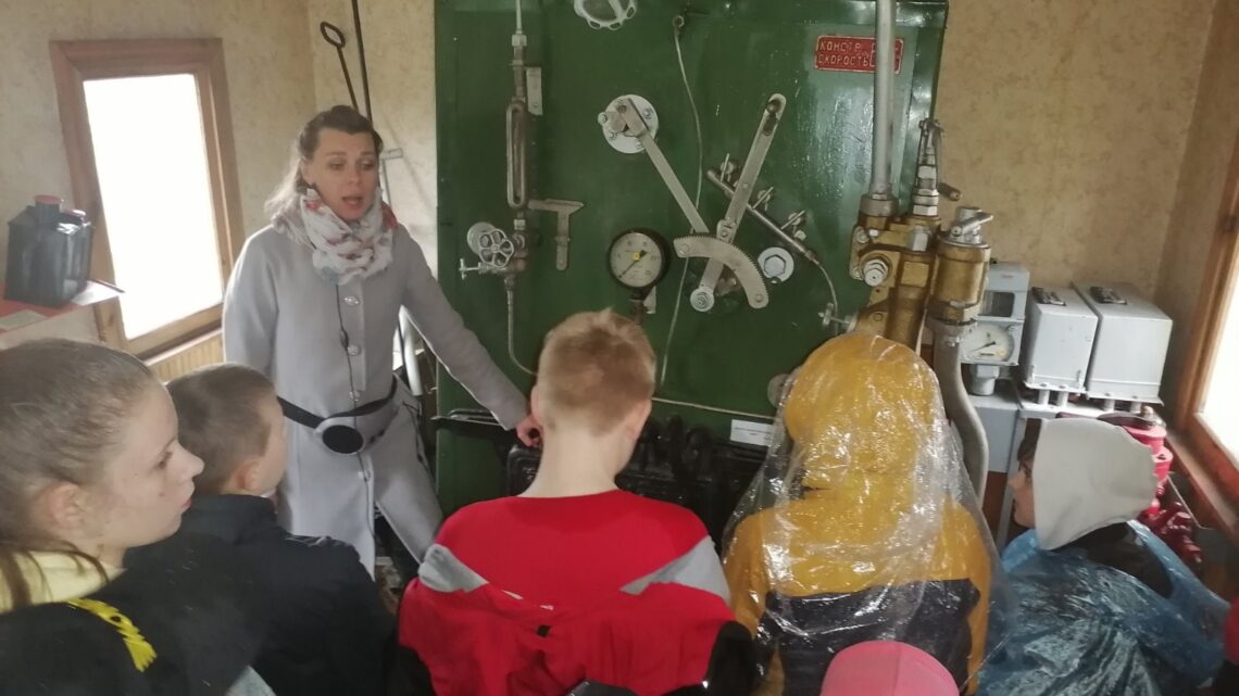 Непогода не помешала учащимся школы 14 г.Лиды посетить музей Музей железнодорожной техники в г. Барановичи.