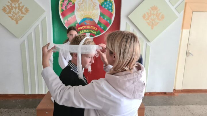 Тематическая площадка по обучению действиям в условиях пожаров, иных чрезвычайных и нештатных ситуаций в школе, оказанию первой помощи