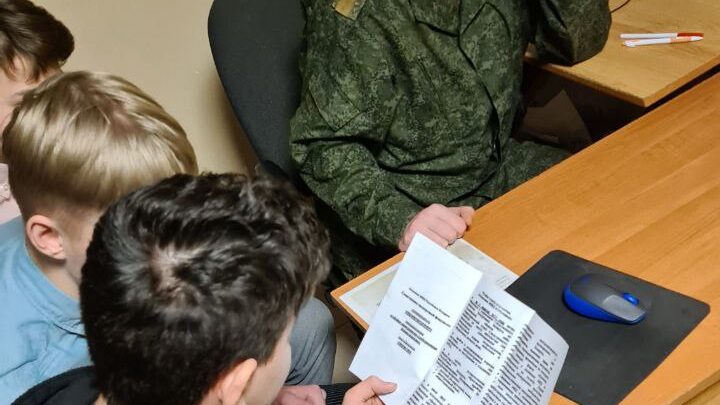 Внеочередное заседание военно-патриотического клуба «Astrum» «Служим закону, народу, Родине»