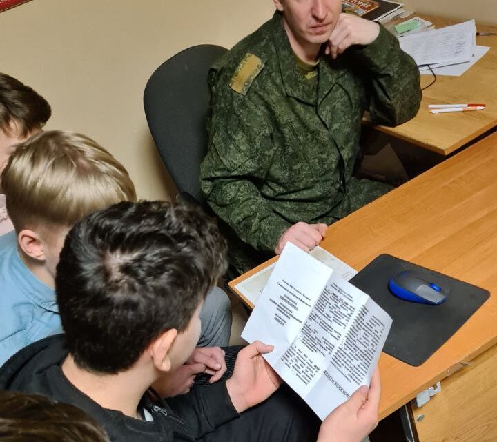 Внеочередное заседание военно-патриотического клуба «Astrum» «Служим закону, народу, Родине» Внеочередное заседание военно-патриотического клуба «Astrum» «Служим закону, народу, Родине»