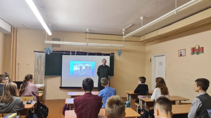 Классный час «Жизнь Родине — честь никому!»