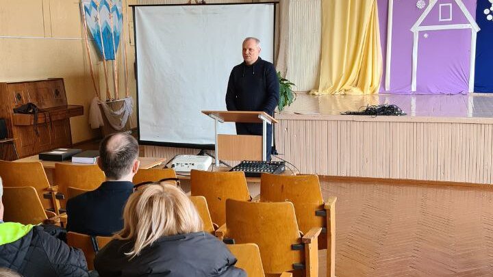 Тренировка личного состава, задействованного в пункте приема личного состава