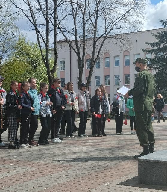 Посещение Братской могилы воинам-освободителям Посещение Братской могилы воинам-освободителям