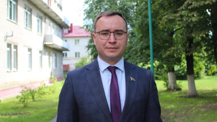 ⚠️ Утвержден новый главврач Лидской ЦРБ – Иван Загоровский, сообщает пресс-служба Лидского РИК.