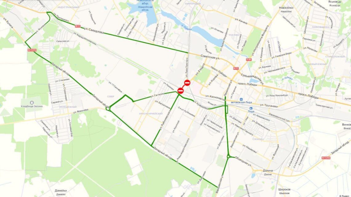 Схема движения транспортных средств в связи с реконструкцией железнодорожного переезда в Лиде, сообщает Лидский РОВД.
