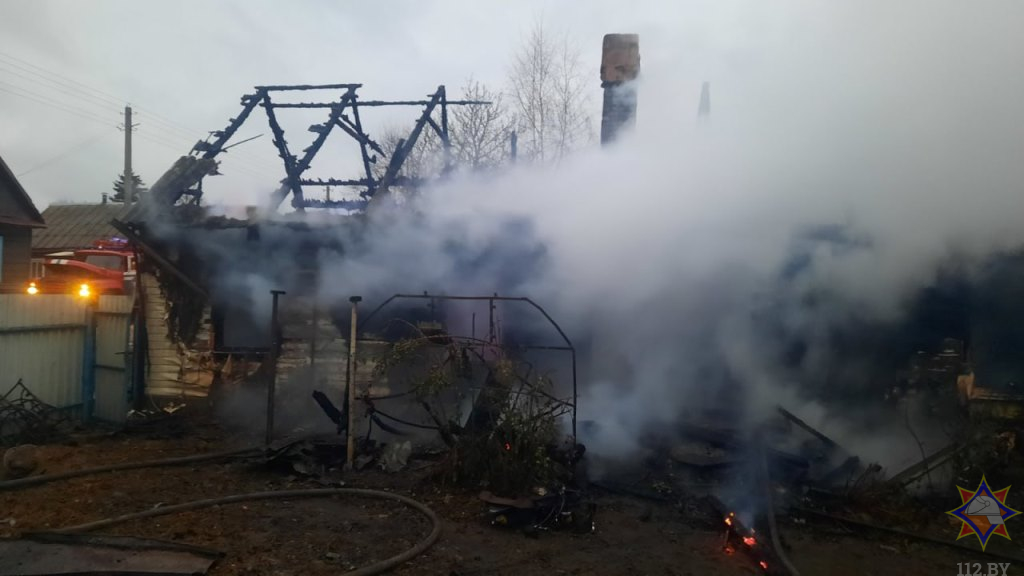 На пожаре в Ляховичском районе погибли двое малолетних детей. На пожаре в Ляховичском районе погибли двое малолетних детей.
