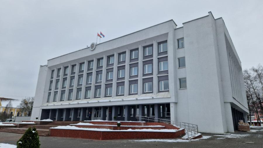 Планерка: Место торговцев – на рынке! А также – ямочный ремонт и первый случай гриппа Планерка: Место торговцев – на рынке! А также – ямочный ремонт и первый случай гриппа