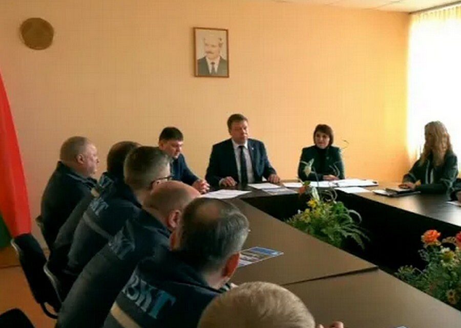 Председатель Лидского райисполкома Сергей Ложечник встретился с коллективом завода «Неман» Председатель Лидского райисполкома Сергей Ложечник встретился с коллективом завода «Неман»
