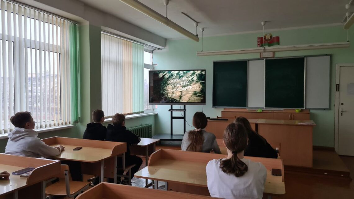Военно-патриотический кинолекторий «Война от первого лица. Афганистан» Военно-патриотический кинолекторий «Война от первого лица. Афганистан»