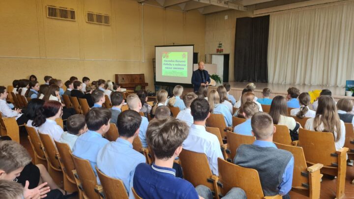 Урок памяти «Наследие великой победы в подвиге наших земляков» с участием преподавателя Военной академии РБ