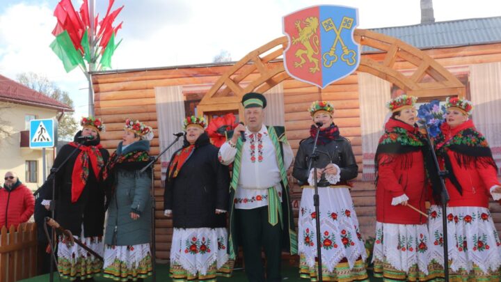 Любой праздник в нашей стране – это отражение, какие ценности в обществе превалируют. И тот факт, что «Дожинки» масштабно отмечаются, говорит, насколько ценится в Беларуси труд хлеборобов.