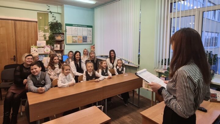 Семейная гостиная «Родители и я — одна прекрасная семья»