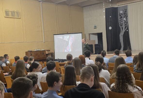 Урок мужества, посвященный памяти воинов-интернационалистов «В их судьбе была война»