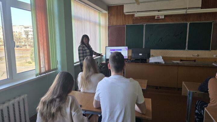 **Занятие по видеомонтажу для творческой группы проекта «Улицы города»**