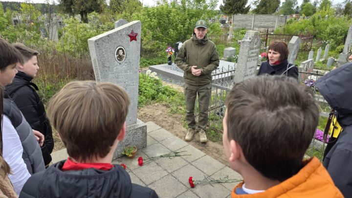 **В Лиде почтили память ветерана Великой Отечественной войны Петра Васильевича Воробьёва**