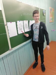 Сегодня учащиеся 6а,б,в классов приняли участие в экологической игре «Экологическая тропа»