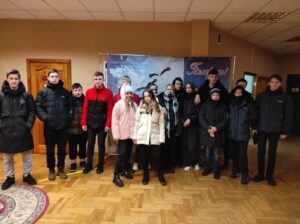 У рамках святкавання 140-годдзя з дня нараджэння Я. Купалы і Я. Коласа навучэнцы СШ 14 г. Ліды наведалі камедыю-спектакль «Прымакі» паводле п’есы Я. Купалы