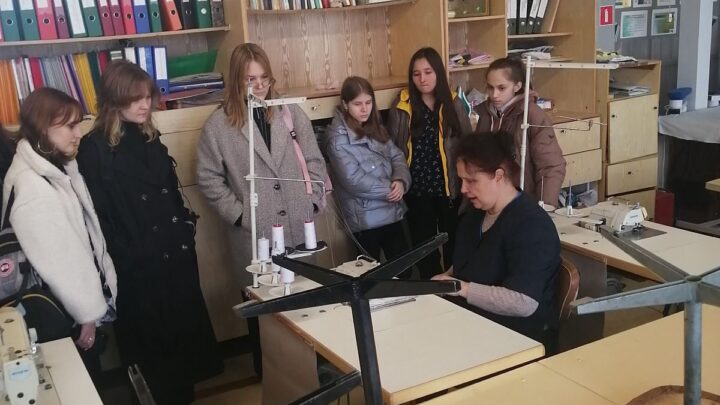 26.04.2022 г. учащиеся 9 «Б» класса СШ №14 посетили УО «ЛГППЛ»