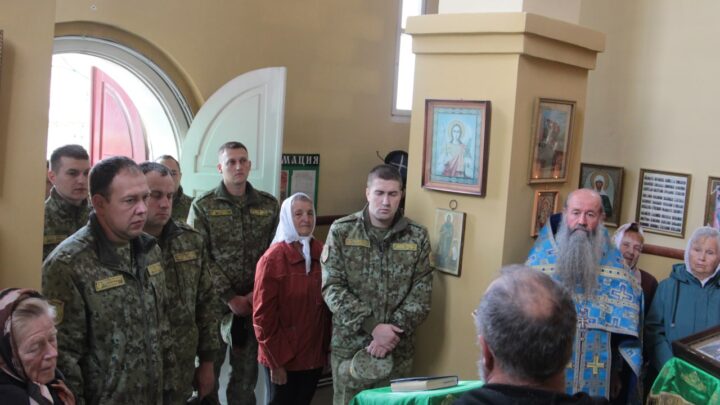 В Лиде прошла встреча участников Крестного хода с пограничниками