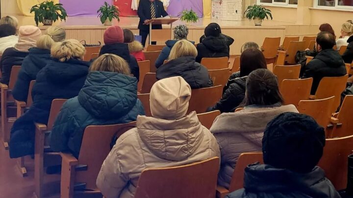 В СШ 14 г.Лиды в рамках общешкольного родительского собрания были актуализированы вопросы обеспечения безопасности и сохранения здоровья детей