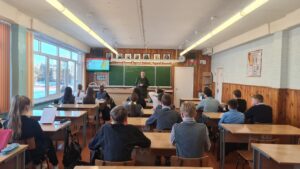 Классный час «Мир права. Конституция Республики Беларусь»
