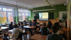 Информационный час «Великий подвиг народа»