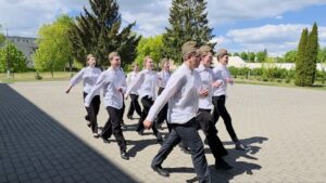**Старшеклассники нашей школы приняли участие в районном этапе республиканской военно-патриотической игры «Орленок»**